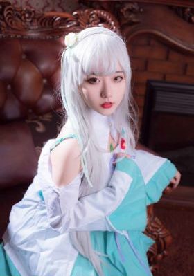 老女人大荫蒂毛茸观看方法