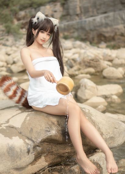少妇和快递员在电梯做爰小说
